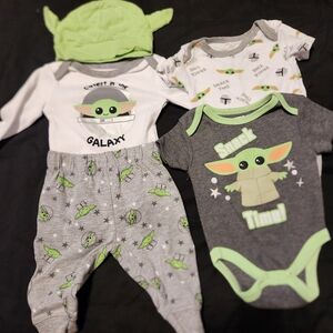 Star Wars Infant Baby, The Mandalorian Baby Yoda 0-3 months